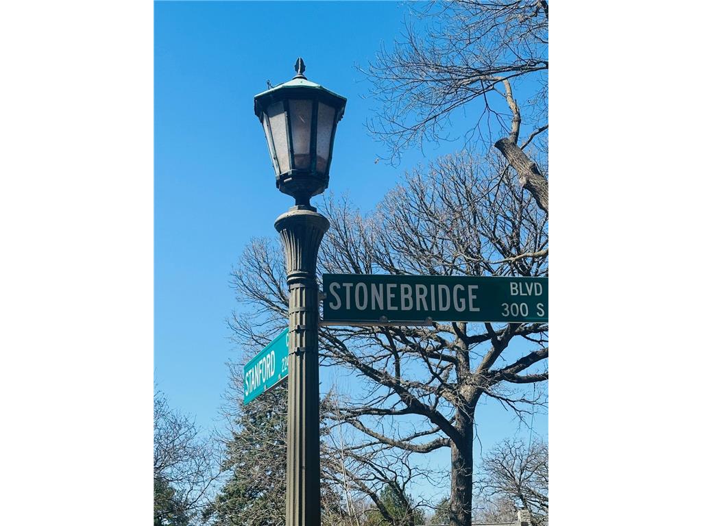 317 Stonebridge Boulevard Saint Paul MN 55105 6781541 image2