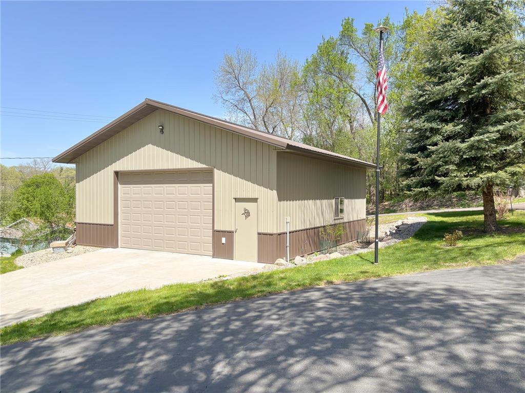 317 Union Avenue N Fergus Falls MN 56537 7075970 image3