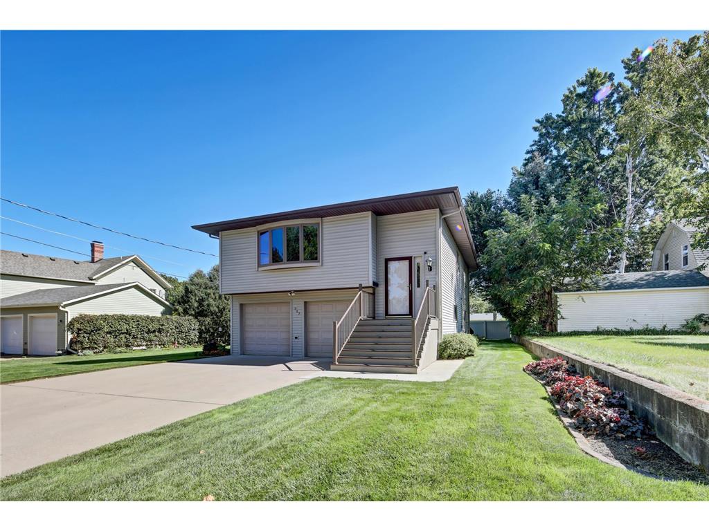 317 W Elm Street Lake City MN 55041 6606715 image1