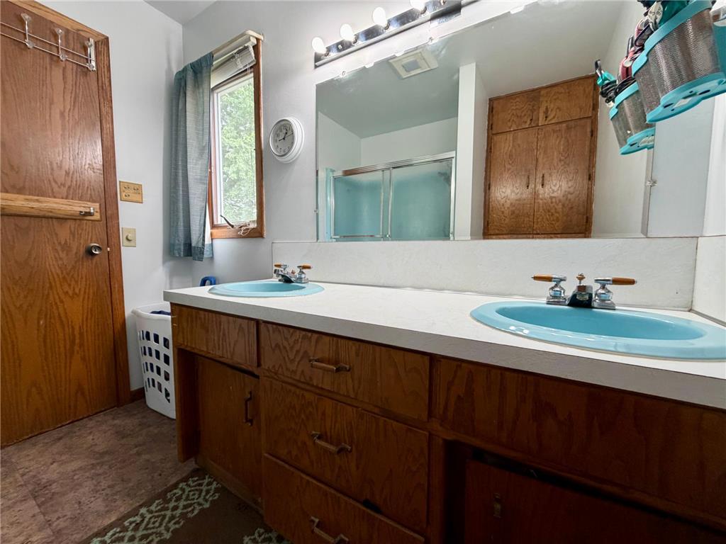 317 W Lincoln Street Luverne MN 56156 7076312 image21