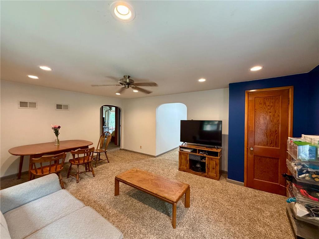 317 W Lincoln Street Luverne MN 56156 7076312 image27