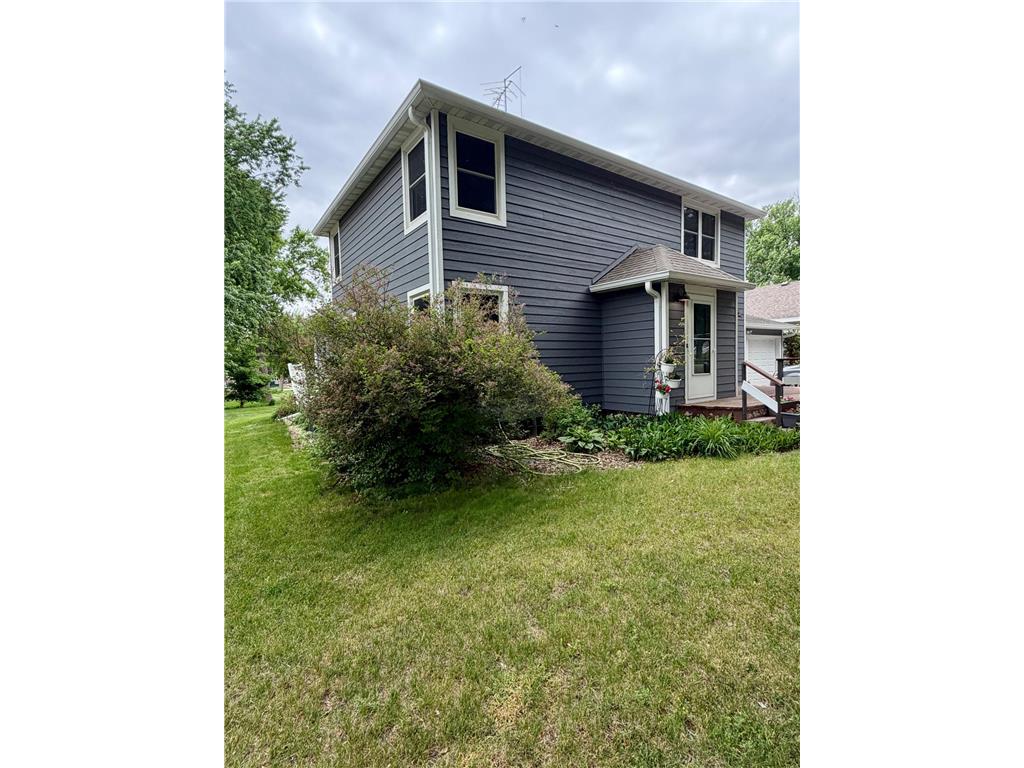 317 W Lincoln Street Luverne MN 56156 7076312 image52