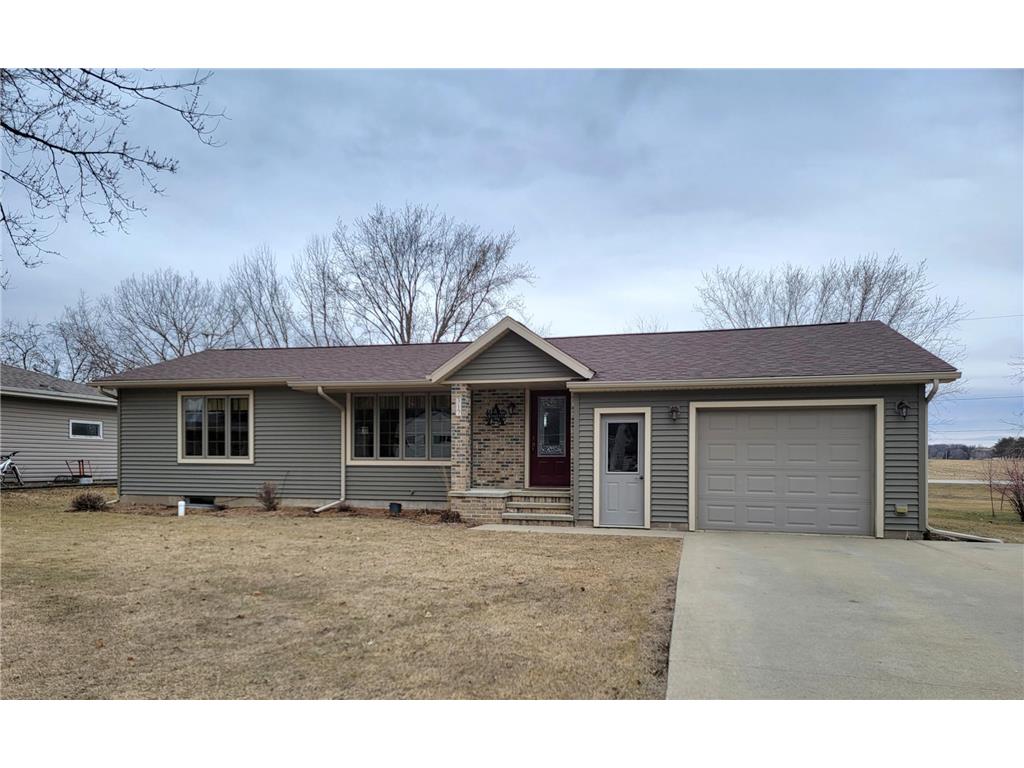 317 W Melby, Mabel, MN, 55954 MLS 6171533 Edina Realty