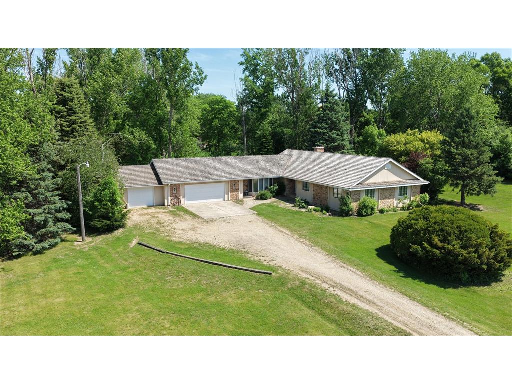 3172 15th Avenue NW Willmar MN 56201 7081430 image1