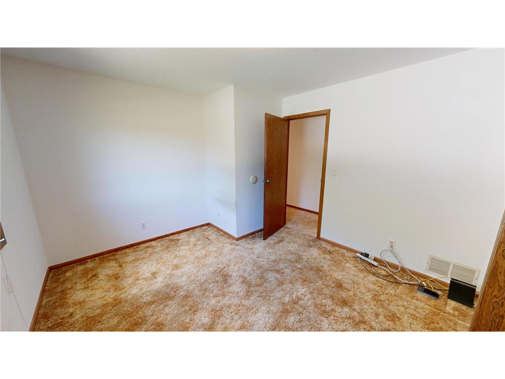 3172 15th Avenue NW Willmar MN 56201 7081430 image20