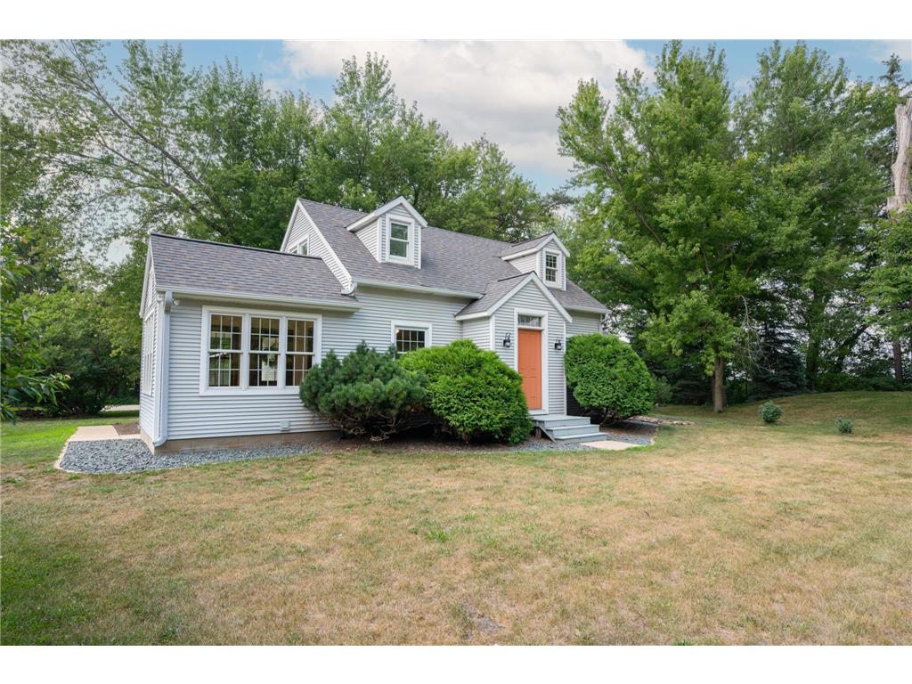 31749 560th Avenue Waltham MN 55982 6414111 image1