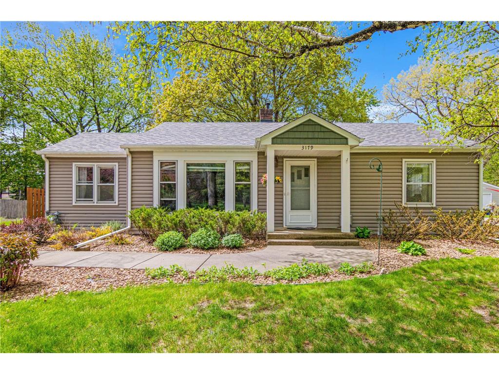 3179 Victoria Street N Shoreview MN 55126 6815894 image1