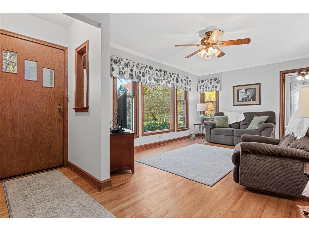 3179 Victoria Street N Shoreview MN 55126 6815894 image3