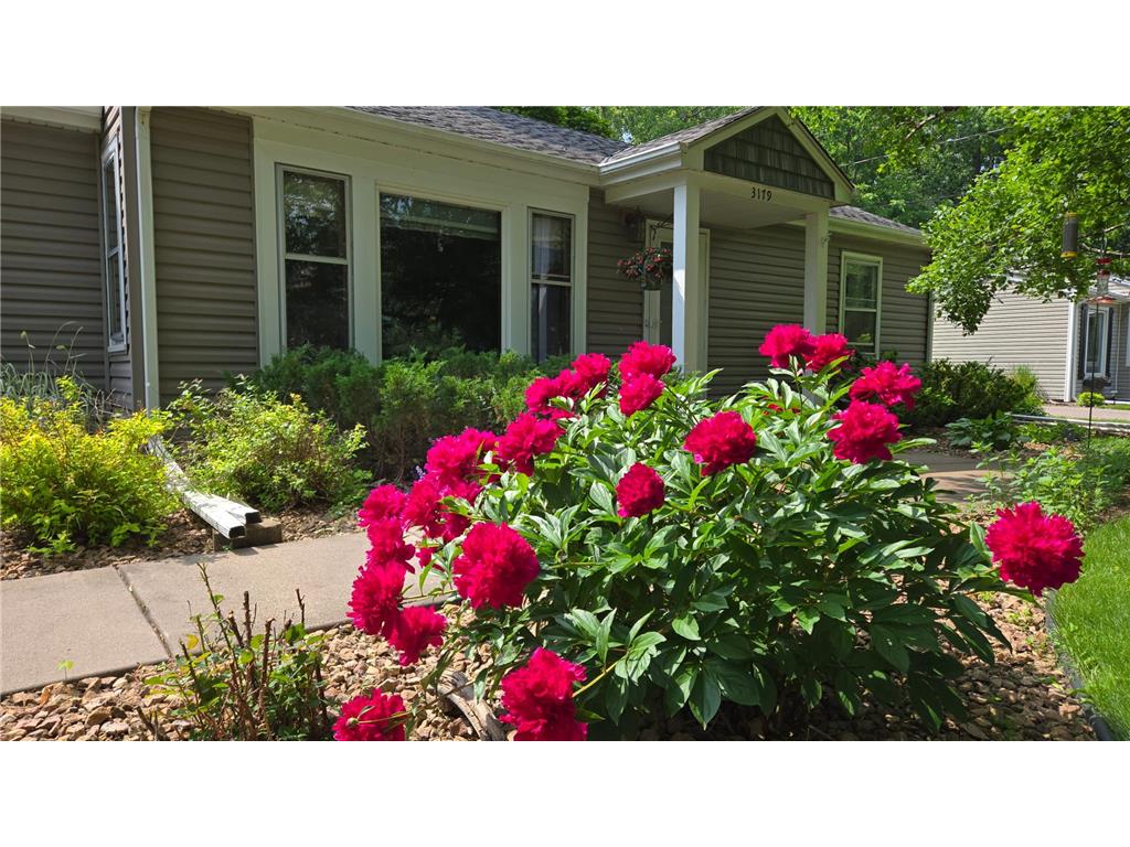 3179 Victoria Street N Shoreview MN 55126 6815894 image53