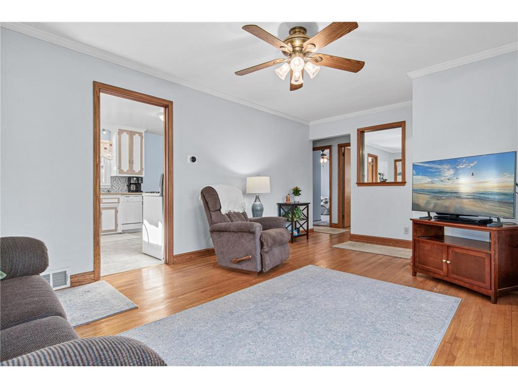 3179 Victoria Street N Shoreview MN 55126 6815894 image8