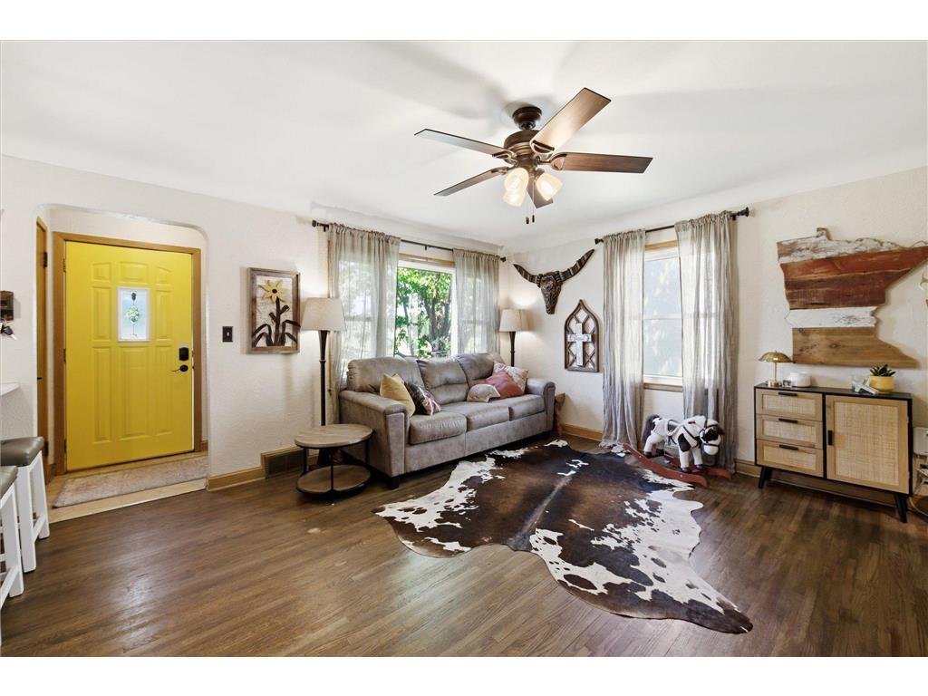 318 13th Avenue N South Saint Paul MN 55075 7081251 image3