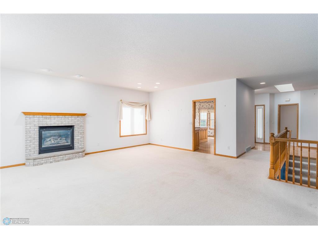 318 44th Avenue S Moorhead MN 56560 6794774 image13