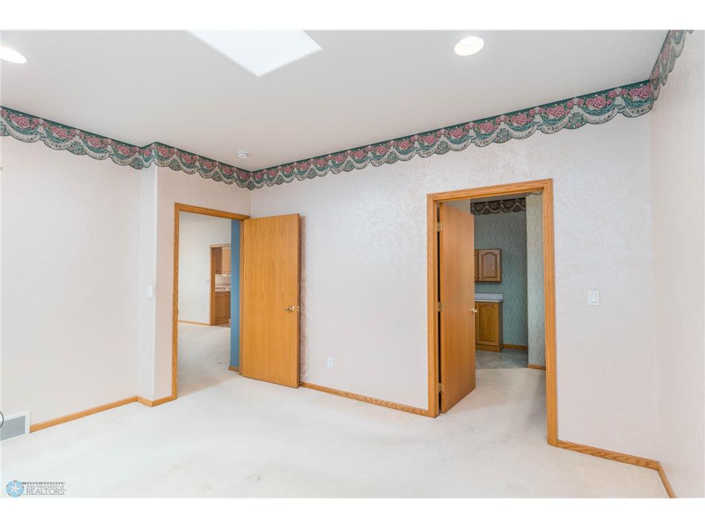 318 44th Avenue S Moorhead MN 56560 6794774 image17