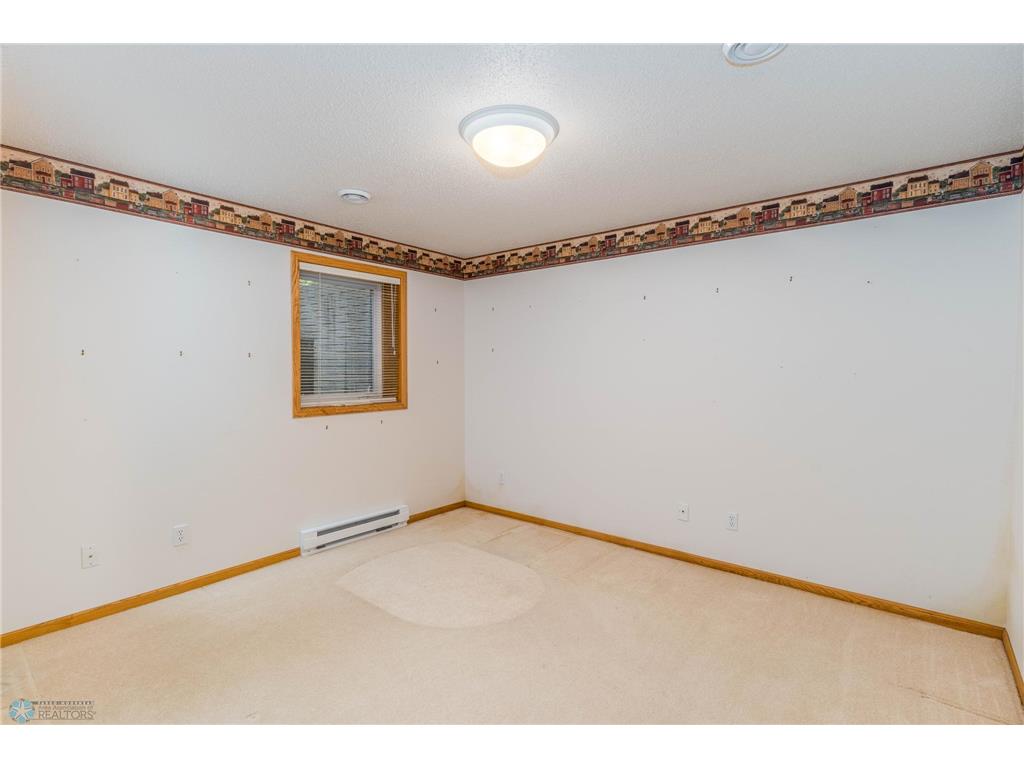 318 44th Avenue S Moorhead MN 56560 6794774 image27