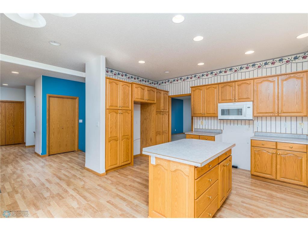 318 44th Avenue S Moorhead MN 56560 6794774 image7