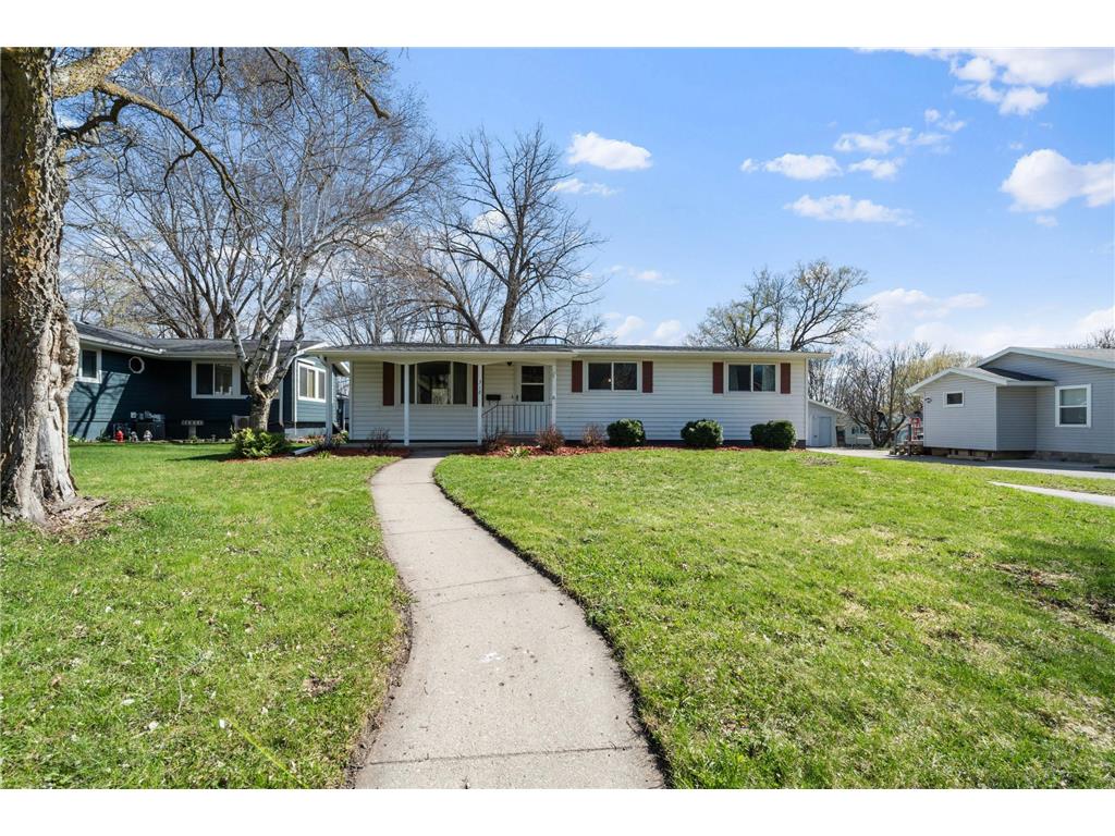 318 4th Avenue NE Glenwood MN 56334 7068822 image1