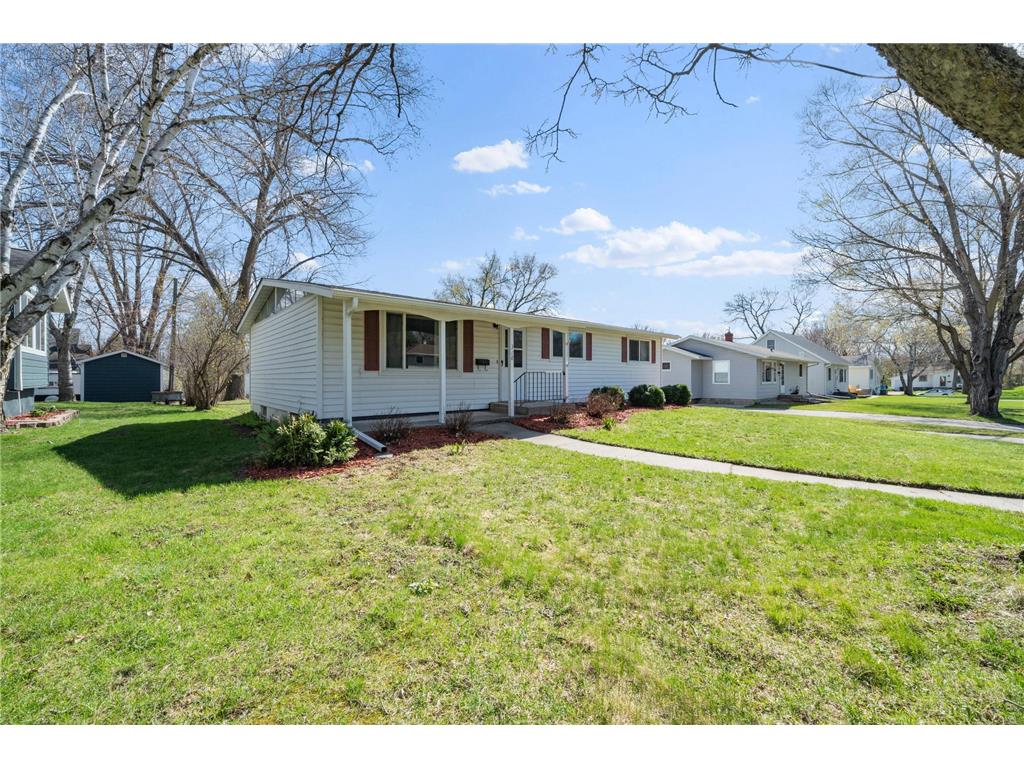 318 4th Avenue NE Glenwood MN 56334 7068822 image2