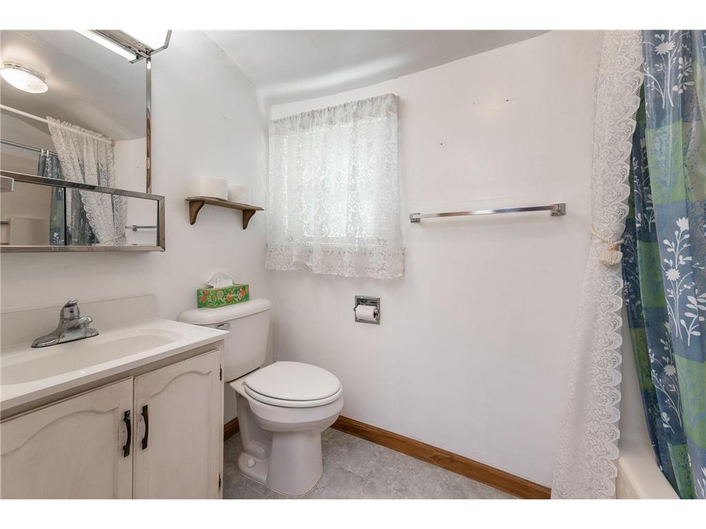 318 E Pleasant Street Mankato MN 56001 7082193 image28