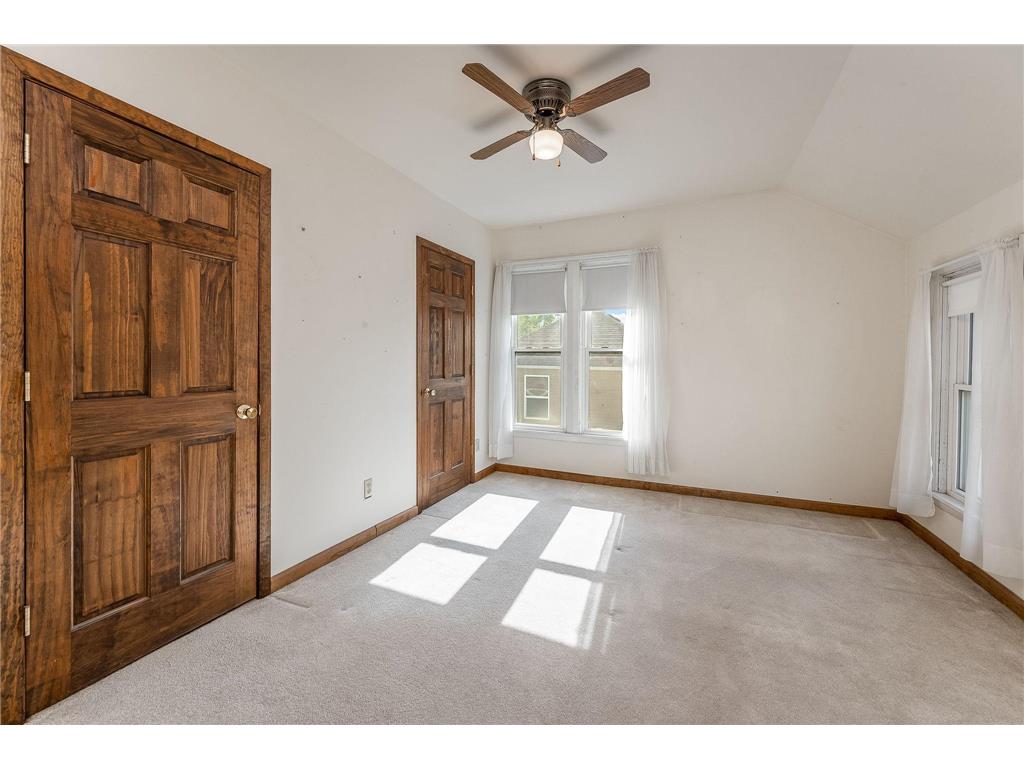 318 E Pleasant Street Mankato MN 56001 7082193 image30
