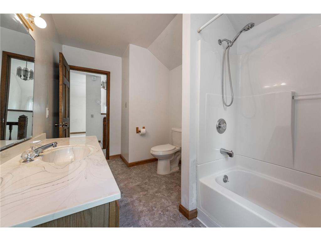 318 E Pleasant Street Mankato MN 56001 7082193 image33