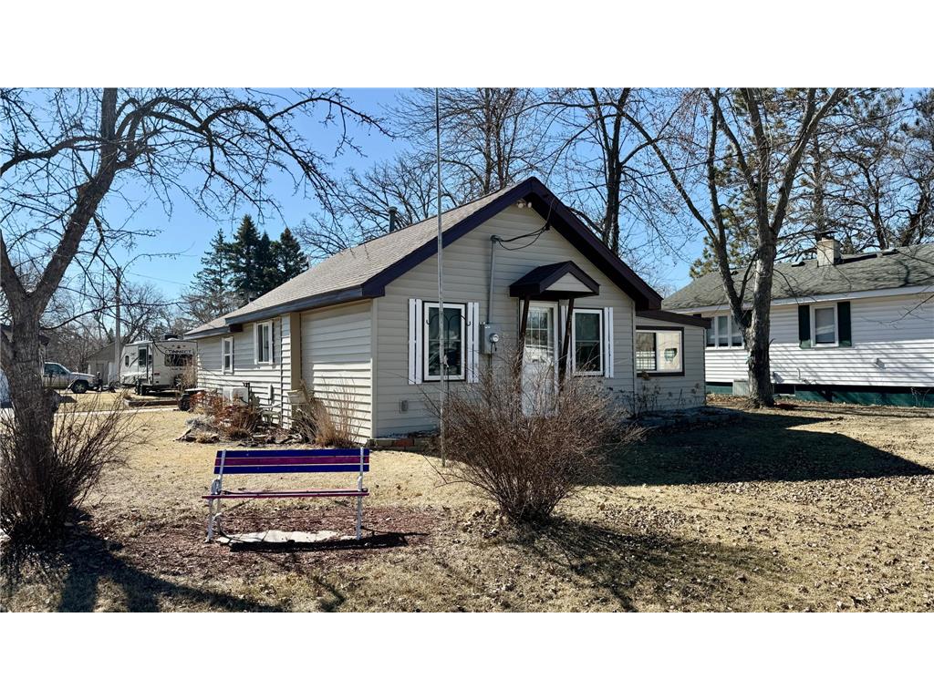 318 Main Street SE Menahga MN 56464 6695723 image1