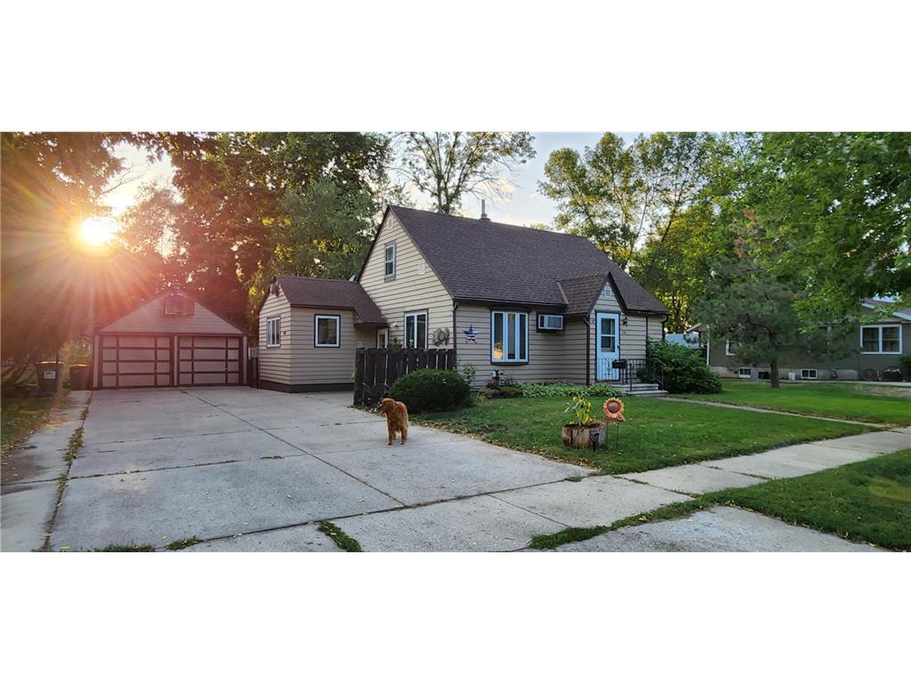 318 S Armstrong Avenue, Litchfield, MN, 55355 MLS 6429495 Edina Realty