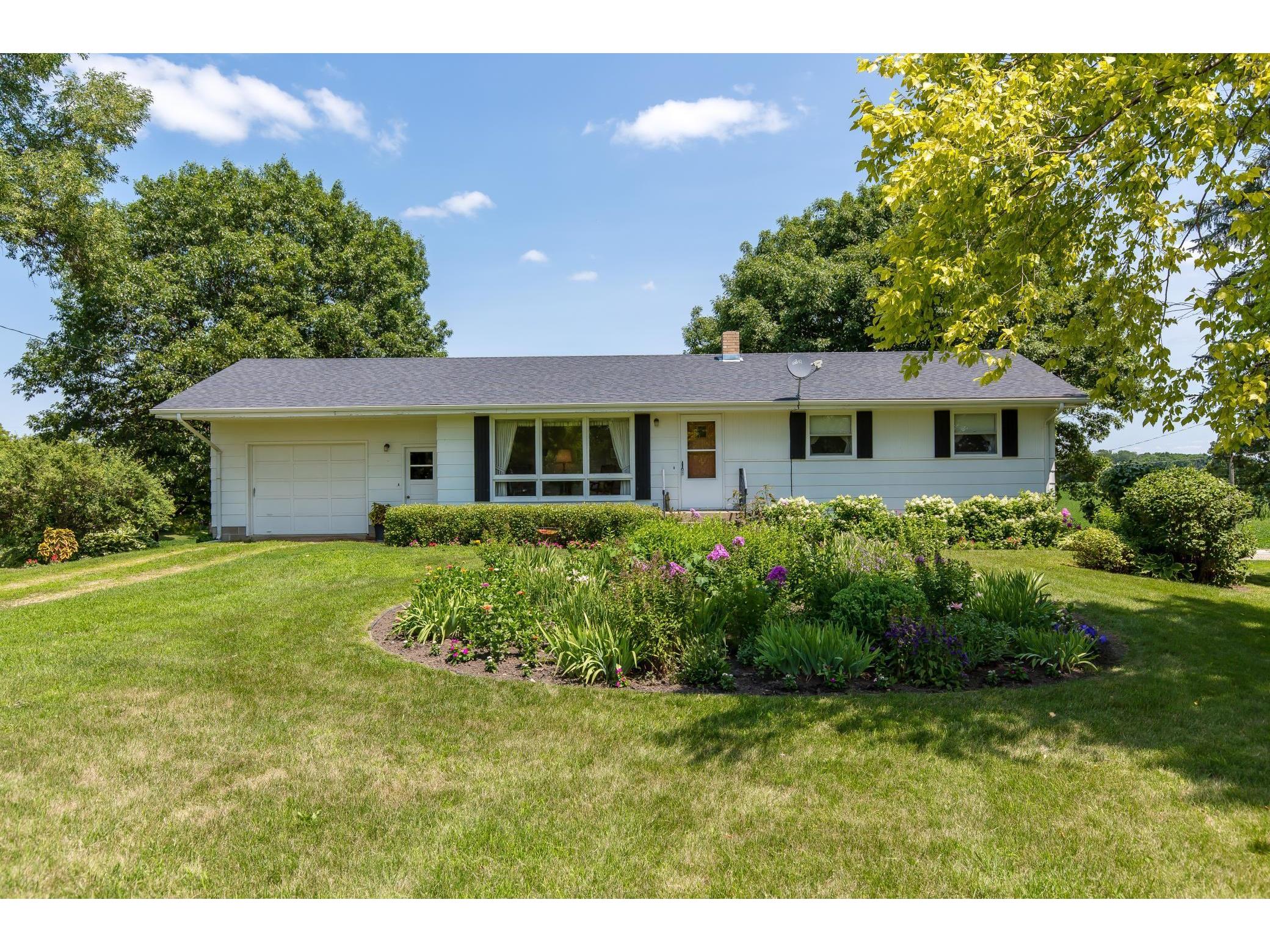 31827 Tyrone Road, Le Sueur, MN, 56058 MLS 6024353 Edina Realty