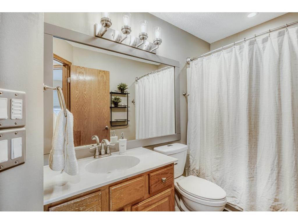 3183 Copper Oaks Place Woodbury MN 55125 7056693 image23