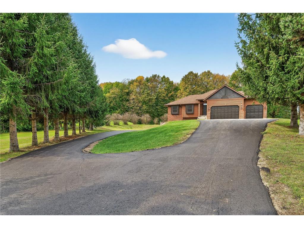 31894 Cedar Crest Trail NE North Branch Twp MN 55056 6790224 image1