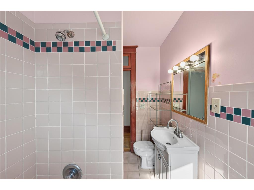 319/321 Aurora Avenue Saint Paul MN 55103 7096441 image19