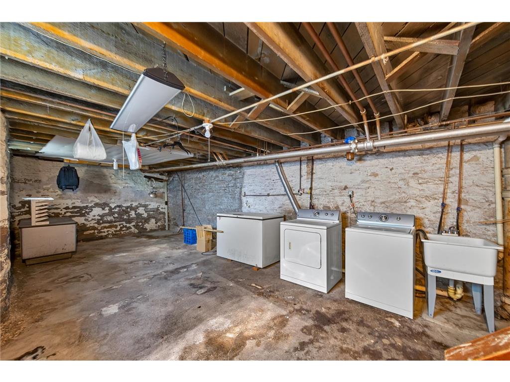 319/321 Aurora Avenue Saint Paul MN 55103 7096441 image21