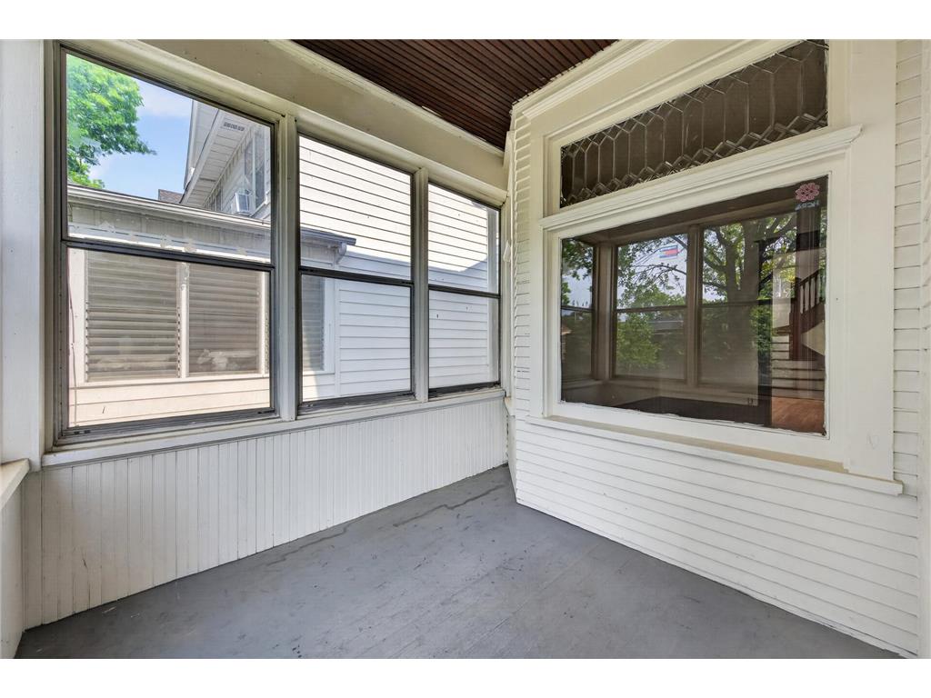 319/321 Aurora Avenue Saint Paul MN 55103 7096441 image23