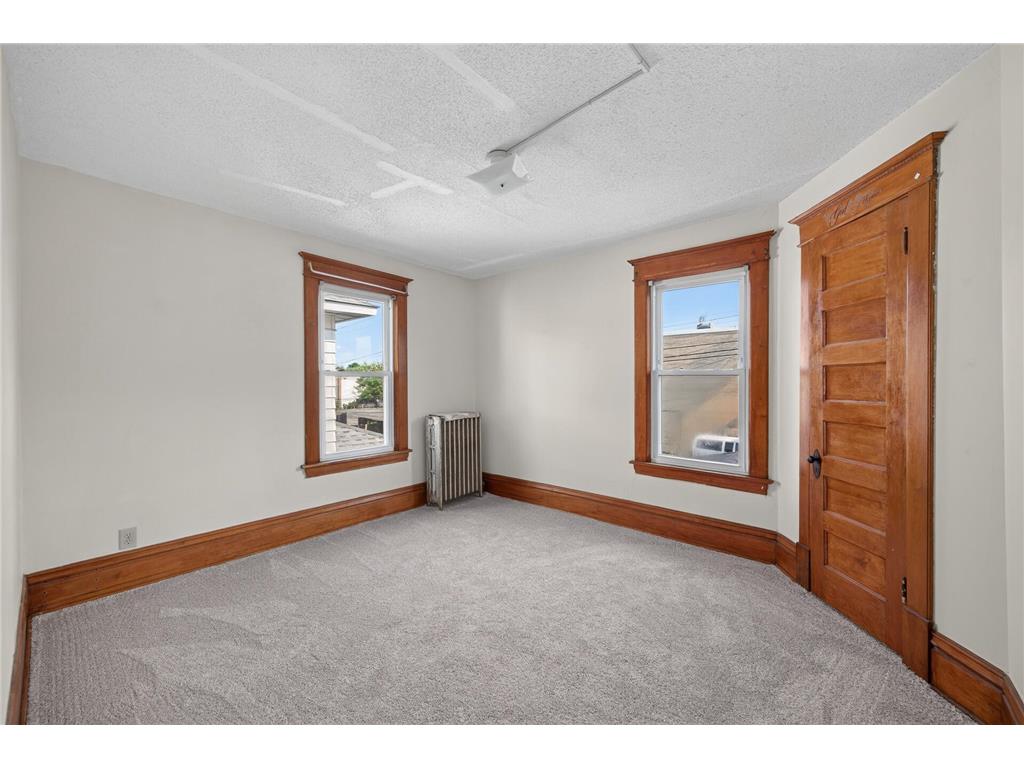 319/321 Aurora Avenue Saint Paul MN 55103 7096441 image32