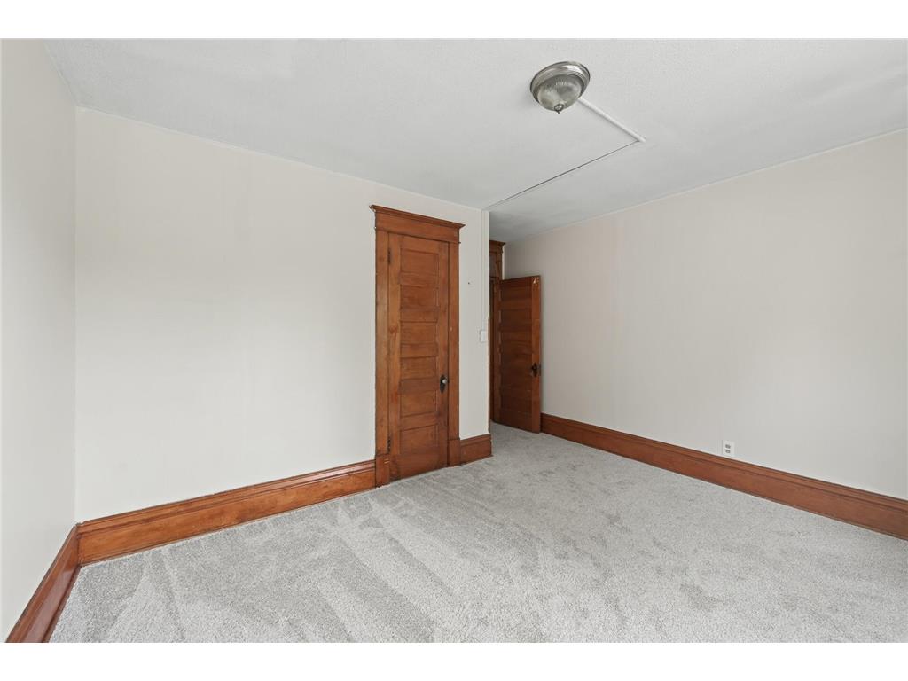 319/321 Aurora Avenue Saint Paul MN 55103 7096441 image34
