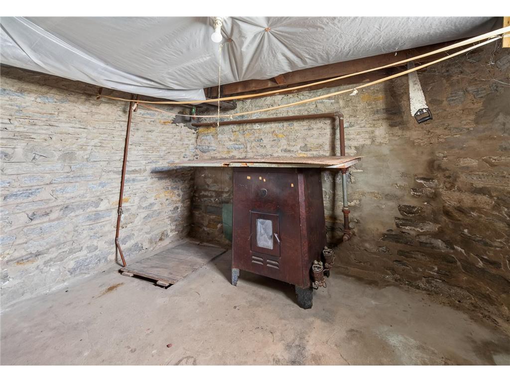 319/321 Aurora Avenue Saint Paul MN 55103 7096441 image39