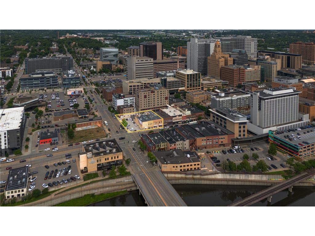 319 - 325 Broadway Avenue S Rochester MN 55902 7087605 image1