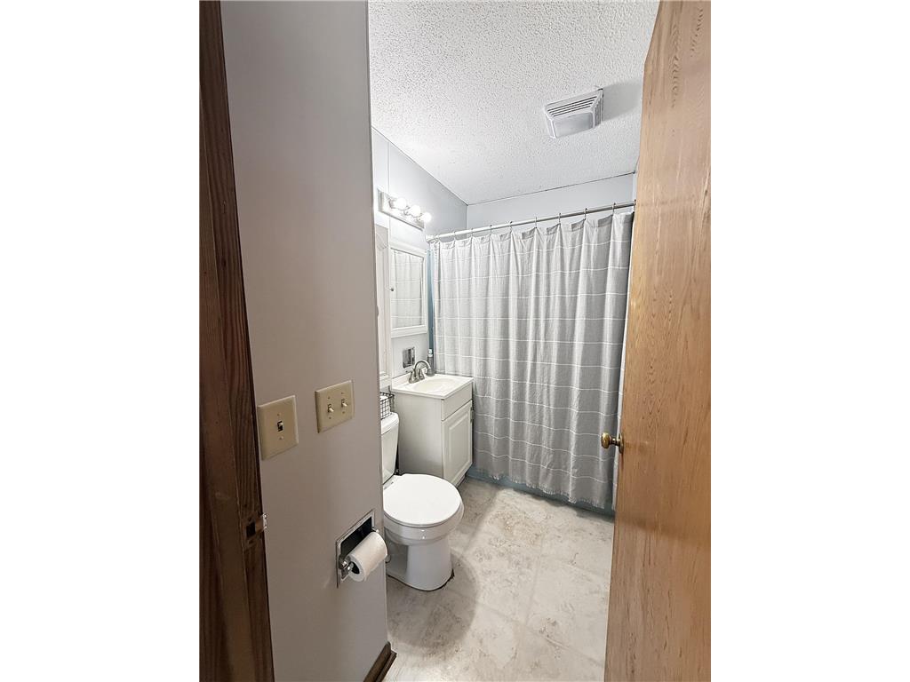 319 3rd Street SW Clara City MN 56222 7064976 image17