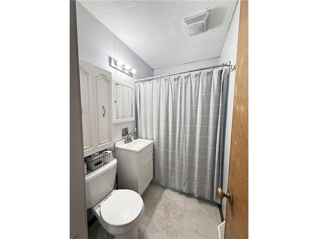 319 3rd Street SW Clara City MN 56222 7064976 image19