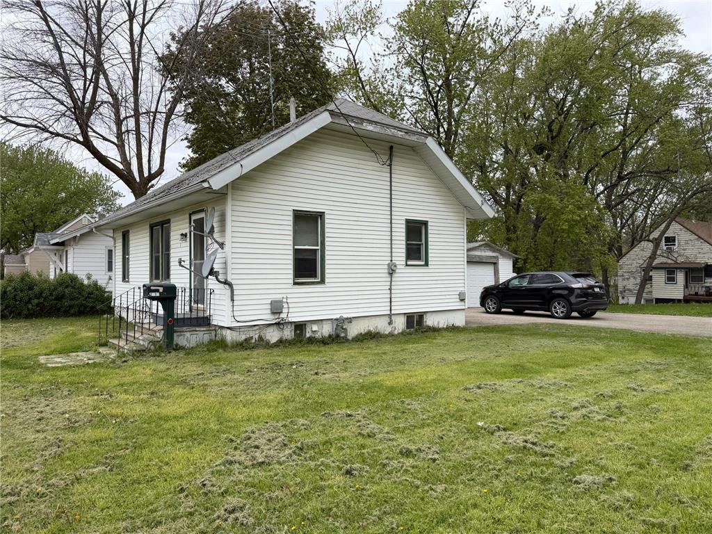 319 8th Street E Albert Lea MN 56007 7068213 image1