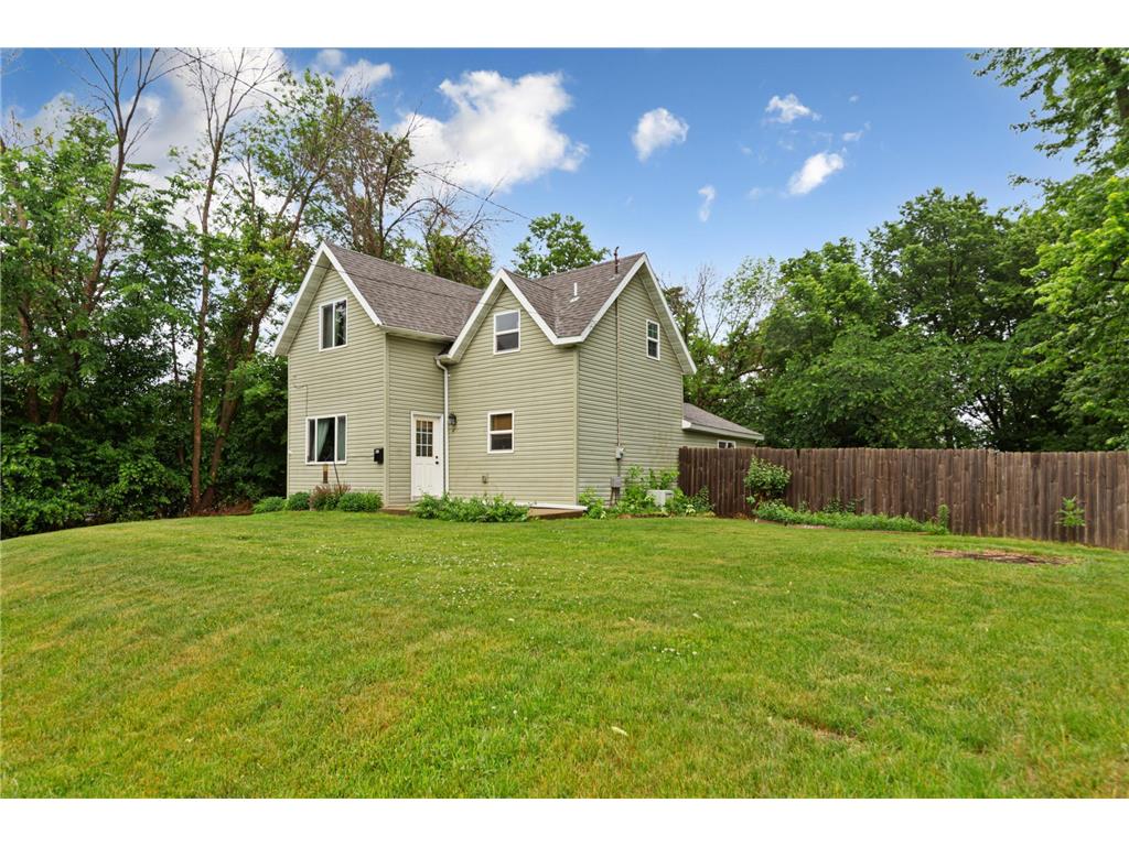 319 Adams Avenue NW Owatonna MN 55060 7083658 image4