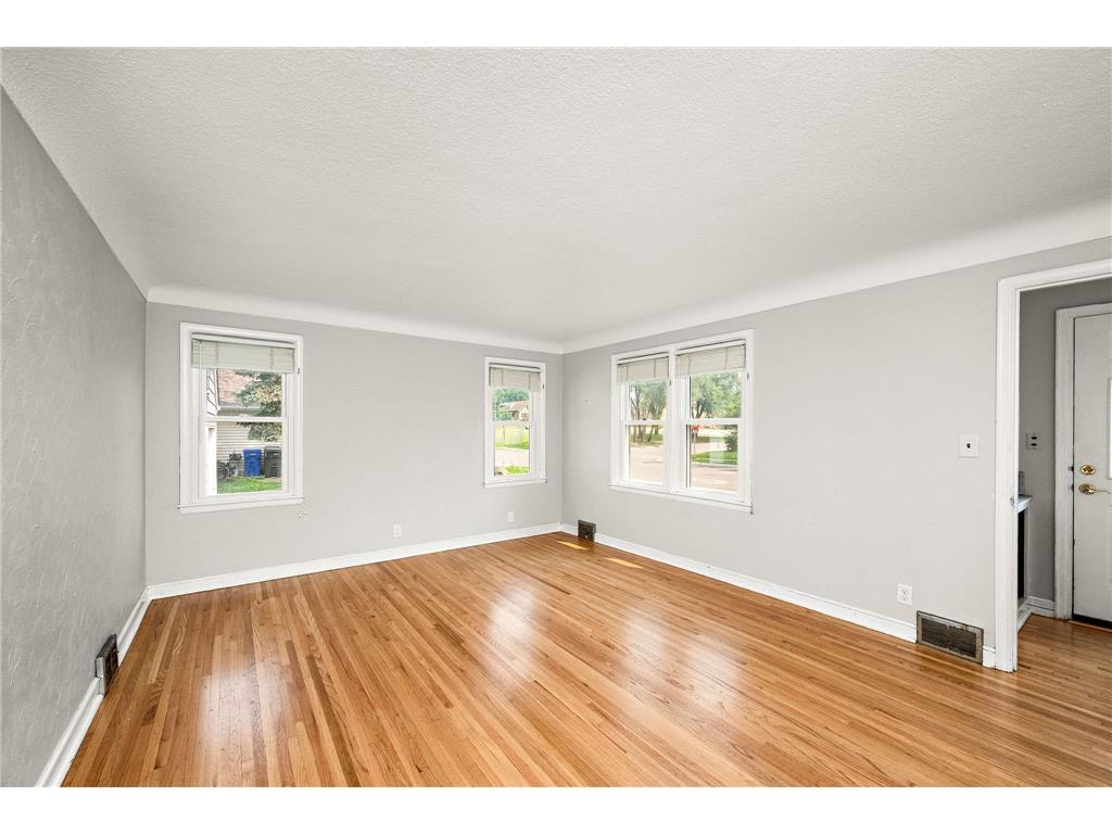 319 Annapolis Street E West Saint Paul MN 55118 7109319 image2