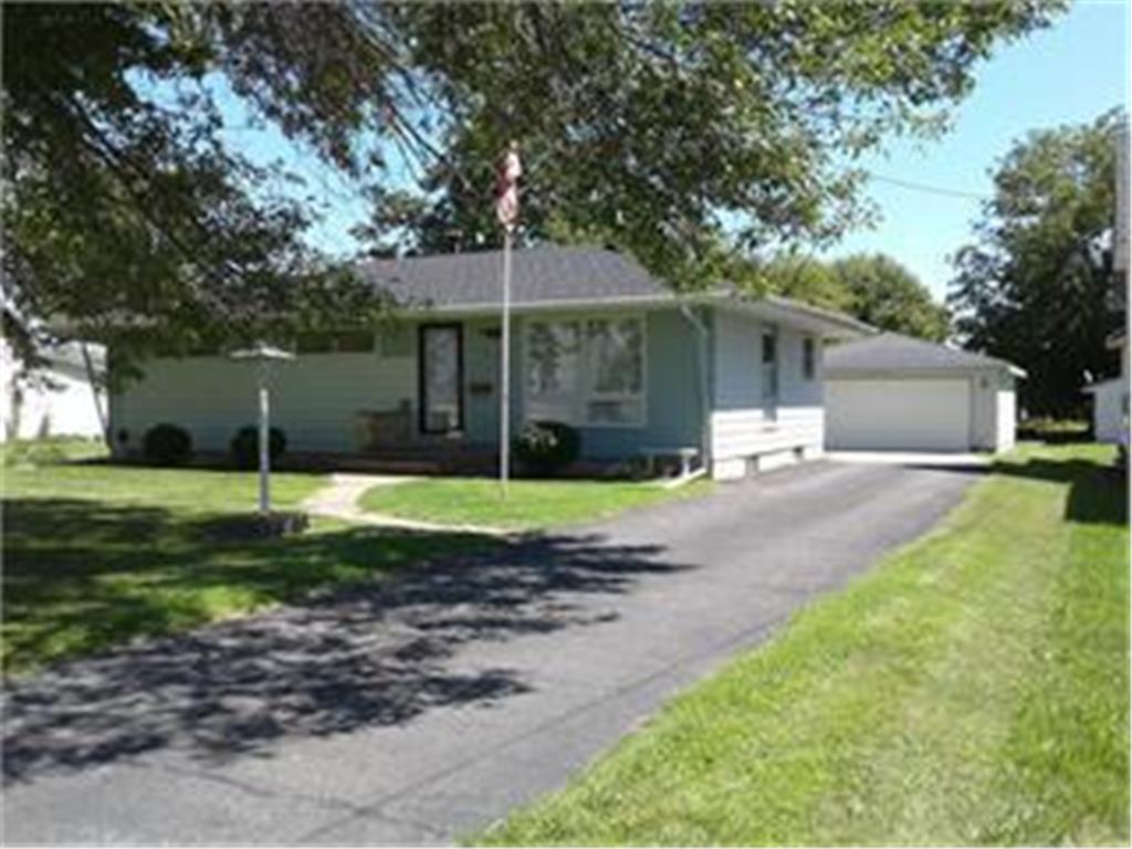 319 Aspen Avenue N New Richland MN 56072 6373676 image1
