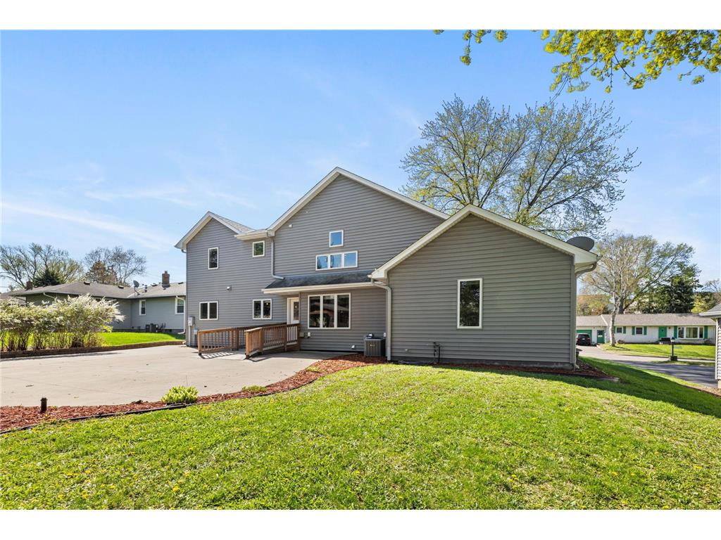319 Bellwood Avenue Maplewood MN 55117 7063830 image33