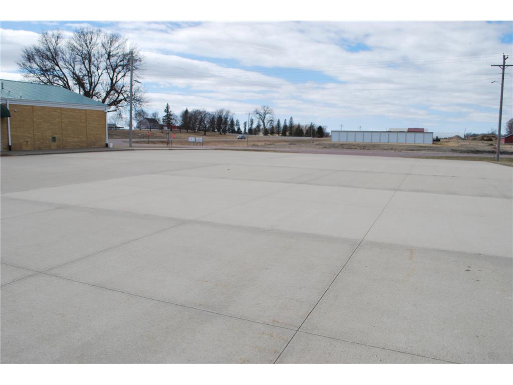 319 Dugan Street S Welcome MN 56181 7016229 image8