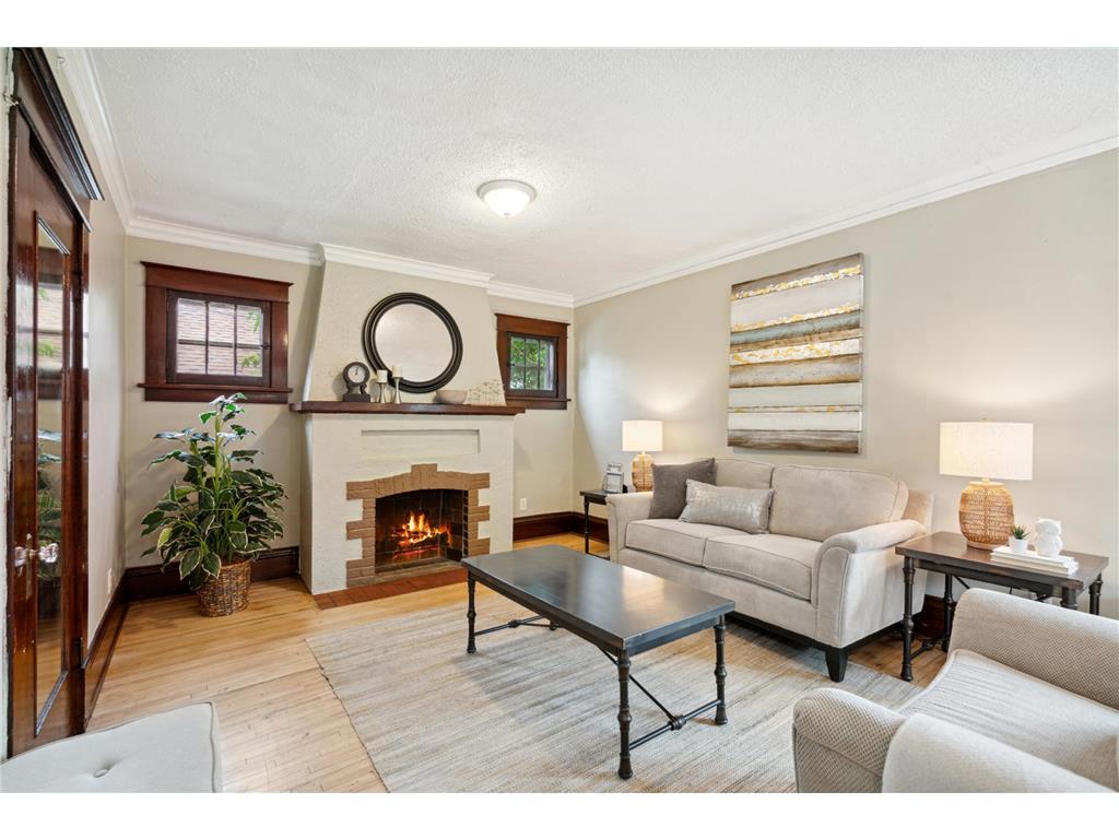 319 Earl Street Saint Paul MN 55106 6608082 image1