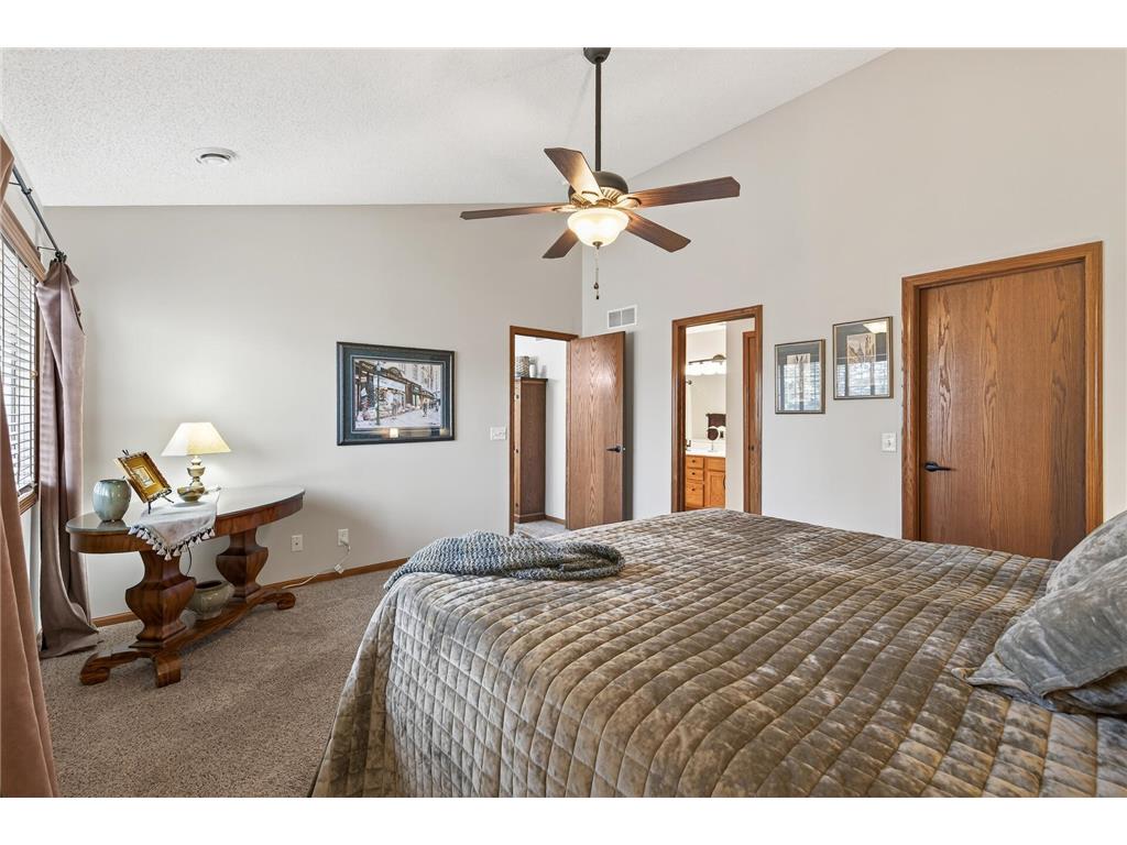 319 Heritage Trail Circle Pines MN 55014 6818673 image19