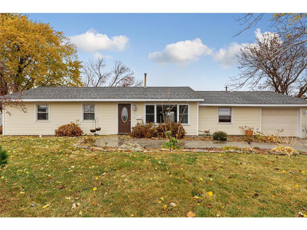319 Higbie Avenue E Minnesota Lake MN 56068 6628171 image1