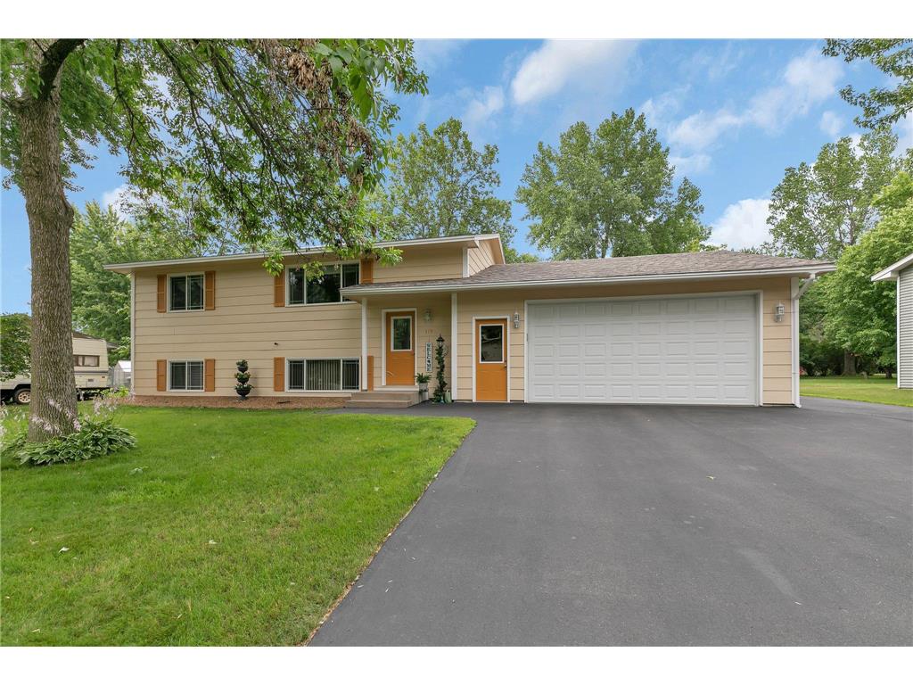 319 Iris Lane SW, Saint Michael, MN 55376 MLS 6400875 Edina Realty