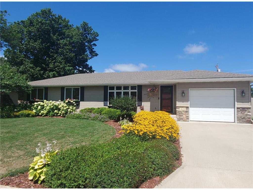 319 Lloyd Place, Albert Lea, MN, 56007 MLS 6228830 Edina Realty