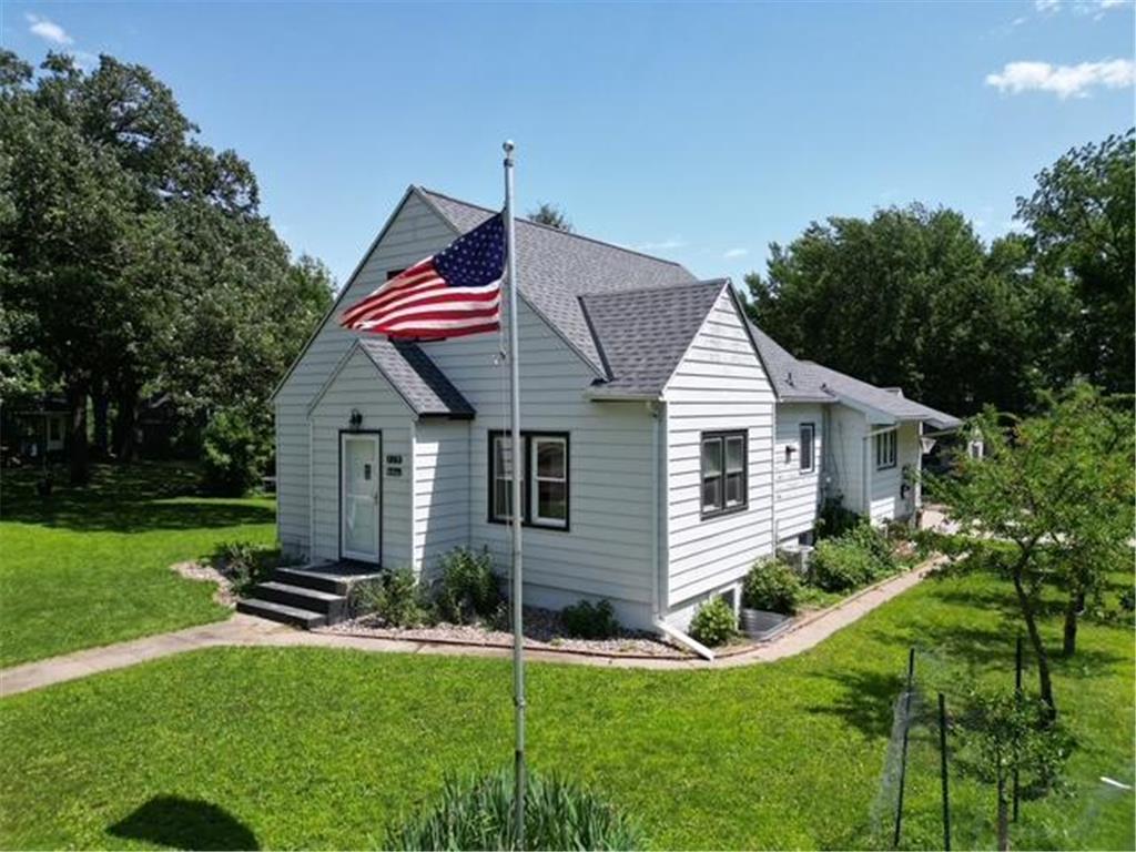 319 N Grove Street Redwood Falls MN 56283 6742027 image1